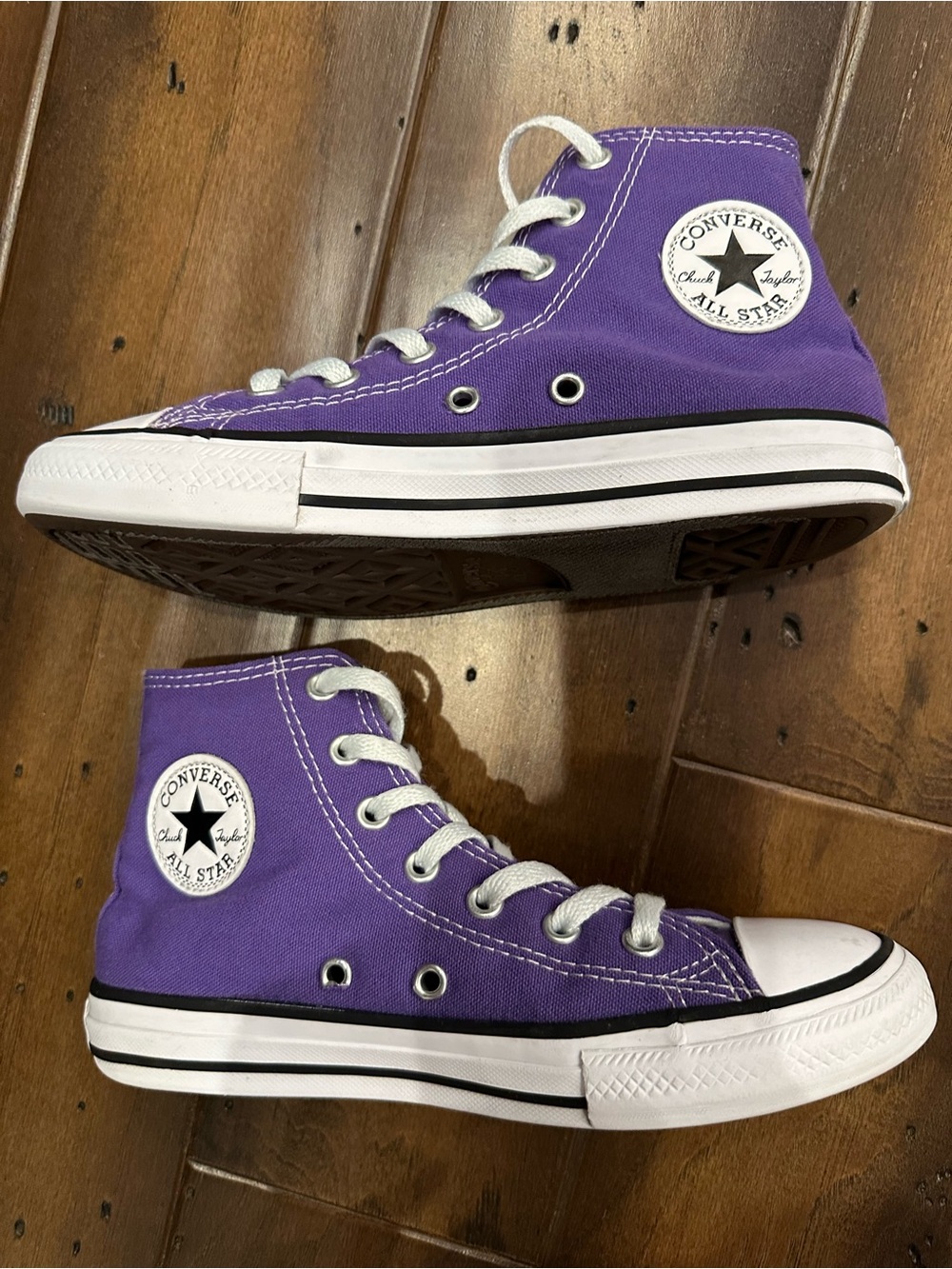 EUC Converse Chuck Taylor All Star High-Top Sneaker - Purple, youth girl size 2